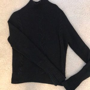 GAP Black Cable Knit Turtle Neck Sweater (XS)